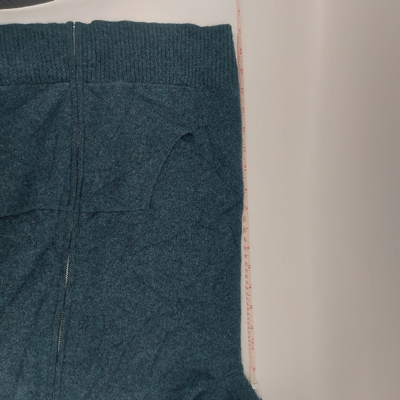C By Bloomingdales Teal Cashmere Team Size XS - Picture 6 of 7